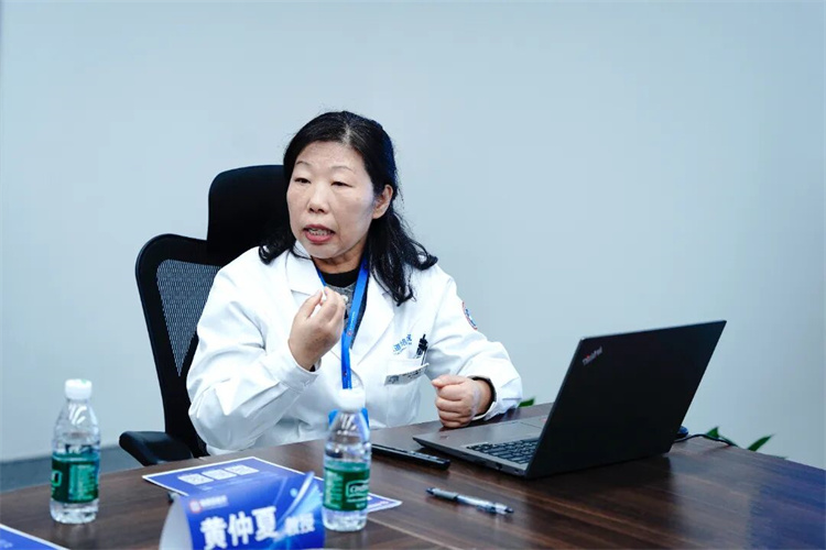 692958f84d8cc.jpg 692958f84d8cc.jpg